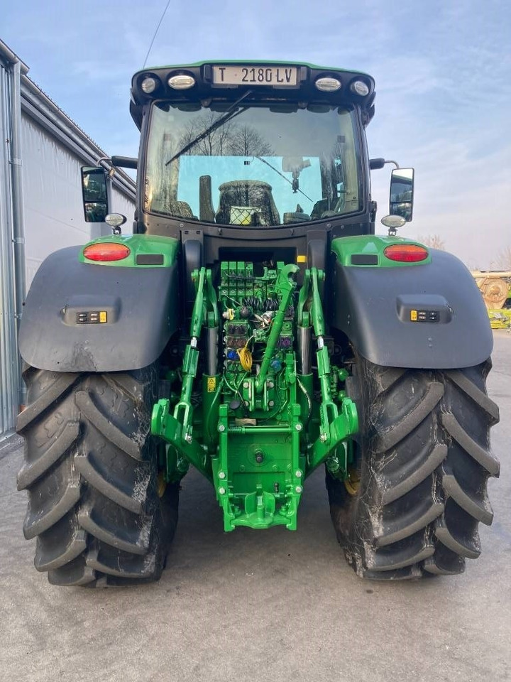 John Deere 6250 R - Traktor: obrázek 4 John Deere 6250 R - Traktor: obrázek 4