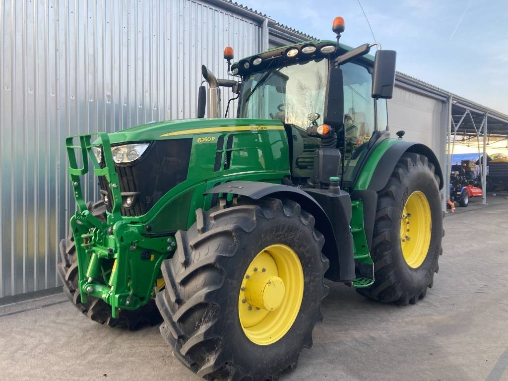 John Deere 6250 R - Traktor: obrázek 1 John Deere 6250 R - Traktor: obrázek 1
