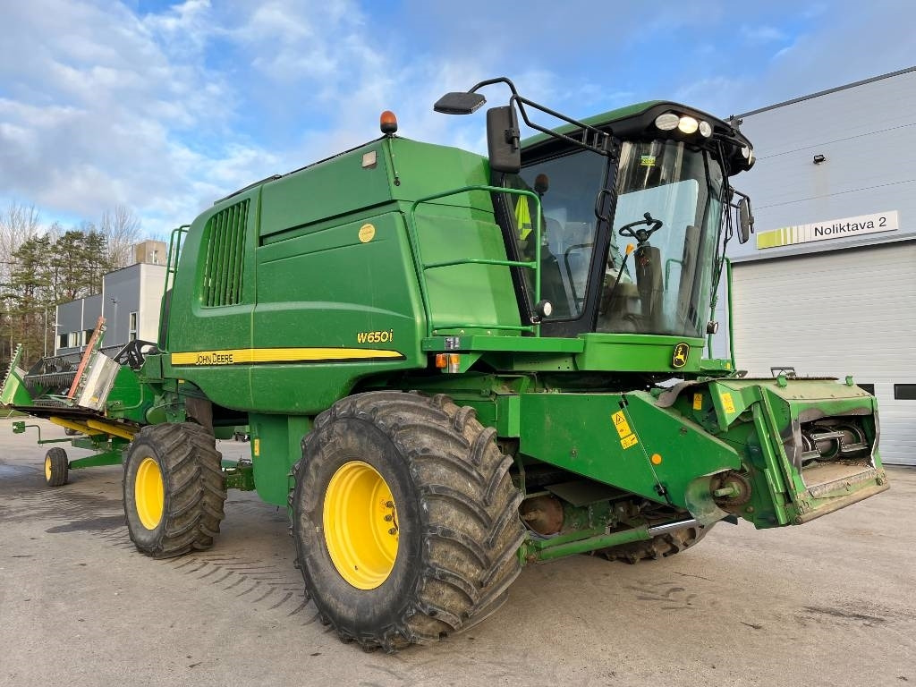 John Deere W 650 i - Sklízecí mlátička: obrázek 1 John Deere W 650 i - Sklízecí mlátička: obrázek 1