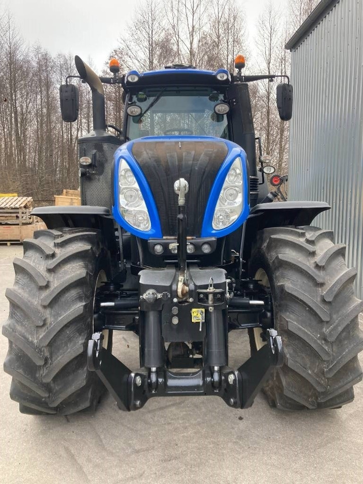 New Holland T 8.320 AC - Traktor: obrázek 5 New Holland T 8.320 AC - Traktor: obrázek 5