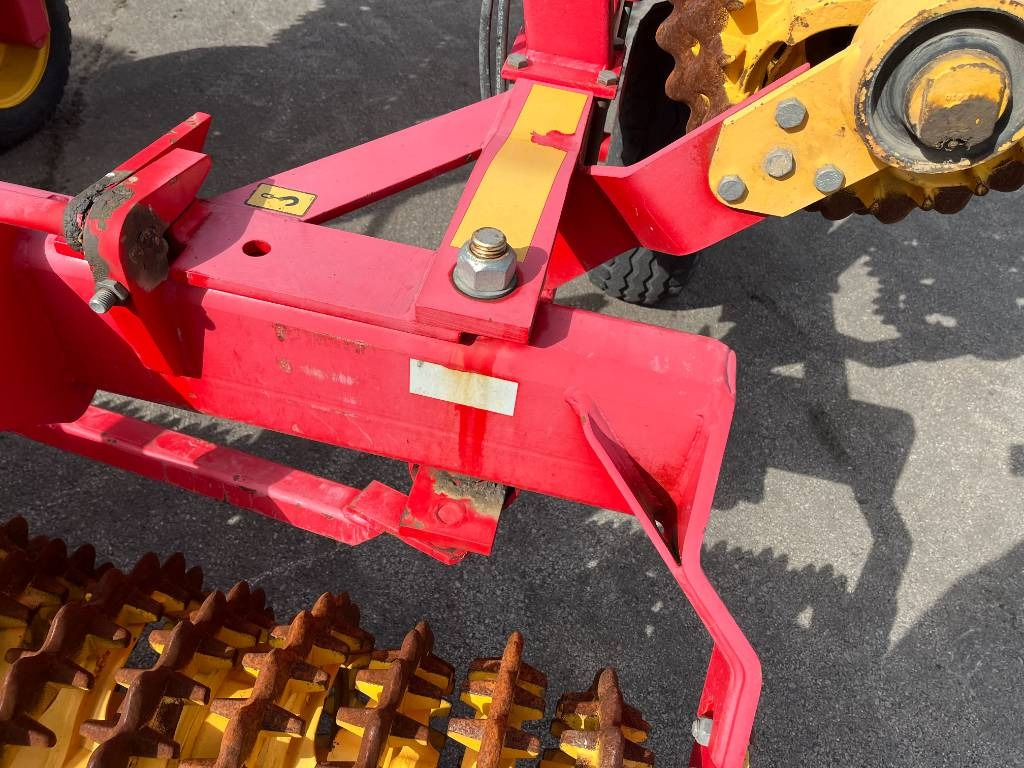 Vaderstad ROLLEX 620 - Zemědělský válec: obrázek 4 Vaderstad ROLLEX 620 - Zemědělský válec: obrázek 4
