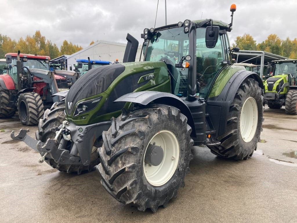Valtra T 234 - Traktor: obrázek 1 Valtra T 234 - Traktor: obrázek 1