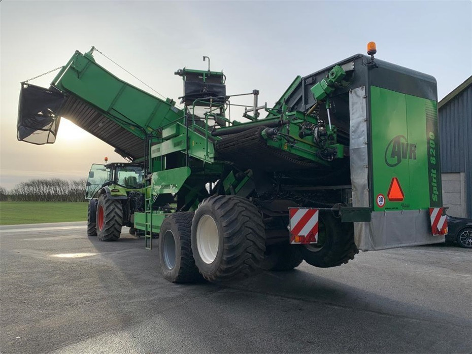 AVR
8200 Spirit Ekstra aksel med hjultræk - Bramborový kombajn: obrázek 1 AVR
8200 Spirit Ekstra aksel med hjultræk - Bramborový kombajn: obrázek 1
