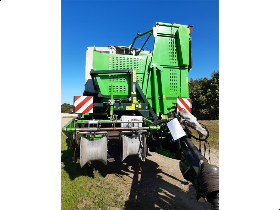 AVR
SPIRIT 9200 - Bramborový kombajn: obrázek 2 AVR
SPIRIT 9200 - Bramborový kombajn: obrázek 2