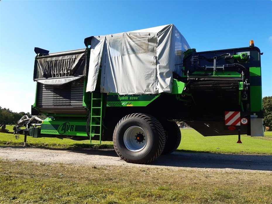 AVR
SPIRIT 9200 - Bramborový kombajn: obrázek 5 AVR
SPIRIT 9200 - Bramborový kombajn: obrázek 5