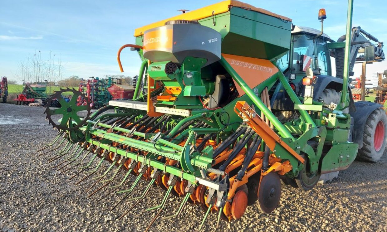 Amazone AD-P 403 / KG 4000 Greendrill - Secí kombinace: obrázek 1 Amazone AD-P 403 / KG 4000 Greendrill - Secí kombinace: obrázek 1