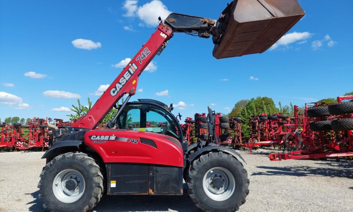 Case IH Farmlift 742 - Teleskopický manipulátor: obrázek 1 Case IH Farmlift 742 - Teleskopický manipulátor: obrázek 1
