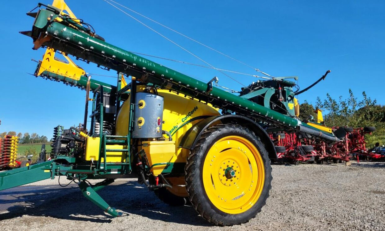 Danfoil ConCorde 3000L - 24m med GPS - Tažený postřikovač: obrázek 1 Danfoil ConCorde 3000L - 24m med GPS - Tažený postřikovač: obrázek 1