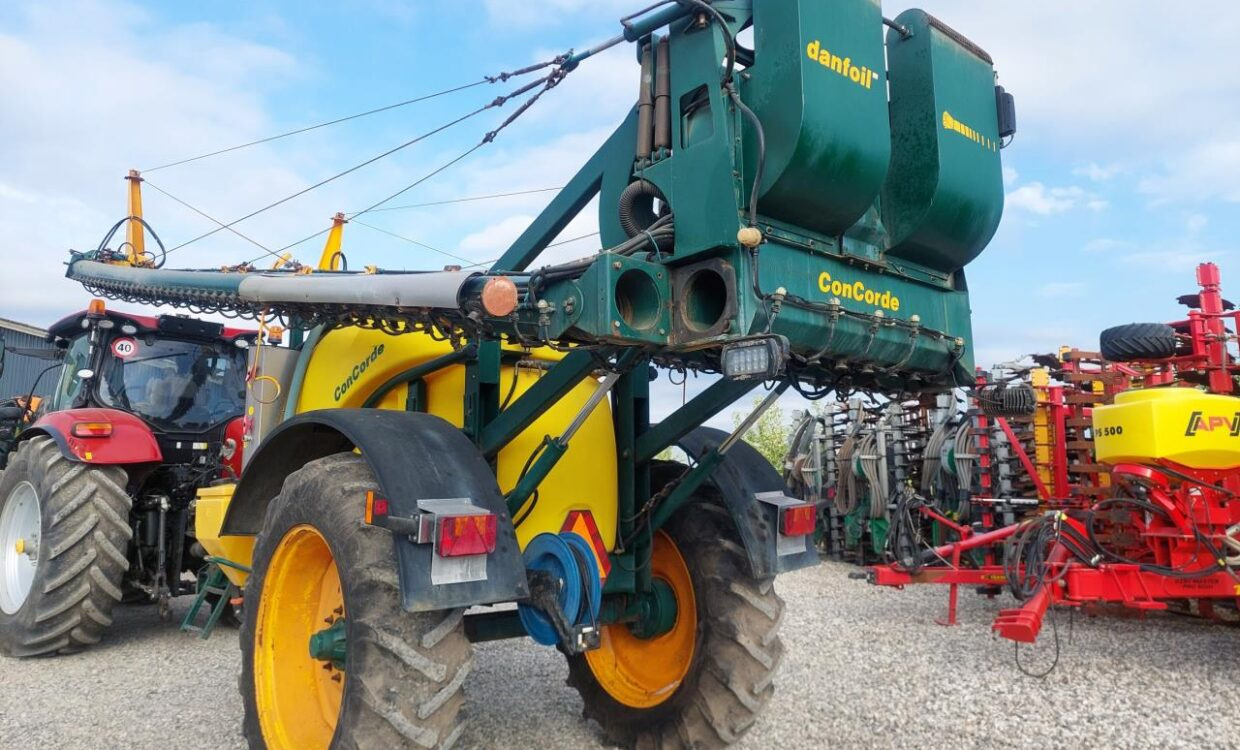 Danfoil ConCorde 3000L - 30m - Tažený postřikovač: obrázek 3 Danfoil ConCorde 3000L - 30m - Tažený postřikovač: obrázek 3