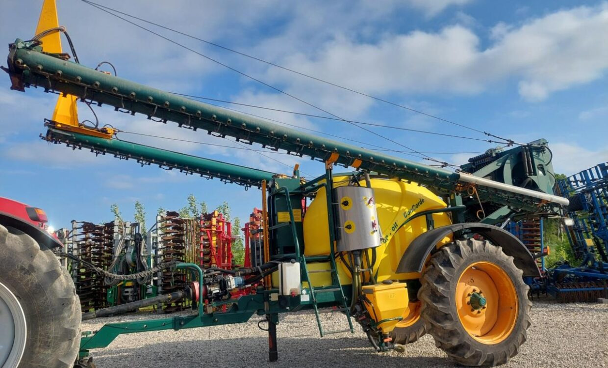 Danfoil ConCorde 3000L - 30m - Tažený postřikovač: obrázek 1 Danfoil ConCorde 3000L - 30m - Tažený postřikovač: obrázek 1