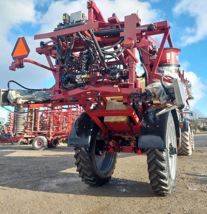 Hardi Commander 7000i - 36 m Twin - Tažený postřikovač: obrázek 4 Hardi Commander 7000i - 36 m Twin - Tažený postřikovač: obrázek 4