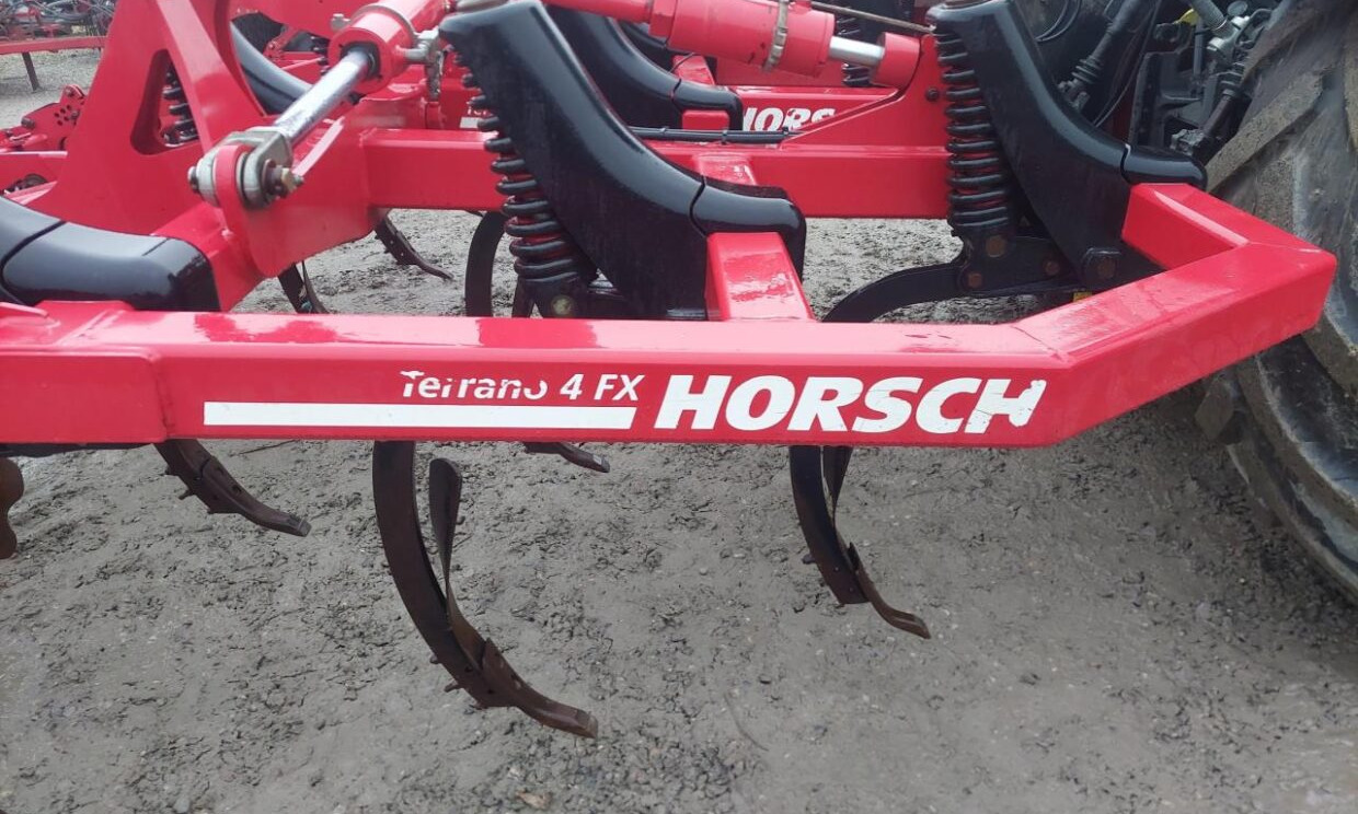 Horsch Terrano 4 FX - Brána: obrázek 4 Horsch Terrano 4 FX - Brána: obrázek 4