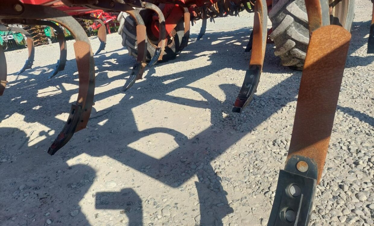 Horsch Terrano 6 FM med DouDrill - Brána: obrázek 4 Horsch Terrano 6 FM med DouDrill - Brána: obrázek 4