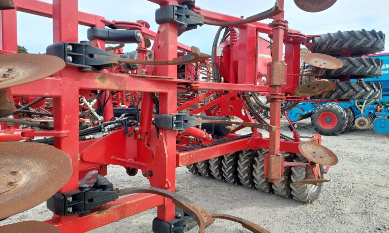 Horsch Tiger 4 MT - Brána: obrázek 3 Horsch Tiger 4 MT - Brána: obrázek 3
