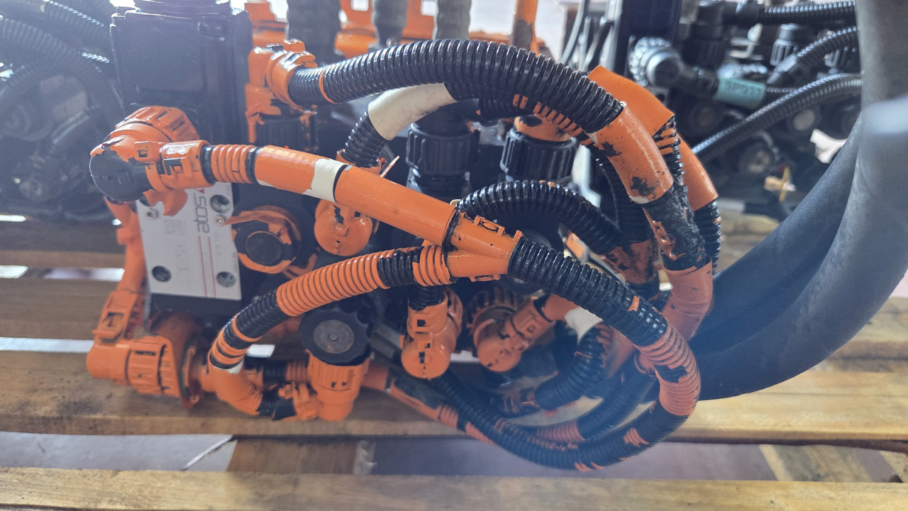 MERCEDES-BENZ STEERING UNIT - Volant: obrázek 3 MERCEDES-BENZ STEERING UNIT - Volant: obrázek 3