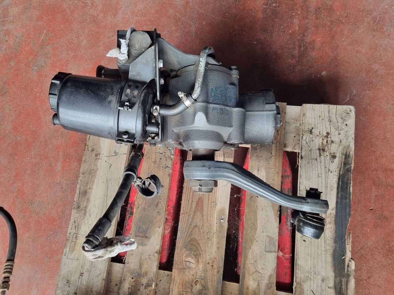 Mercedes-Benz ACTROS LS8 MP2 -MP3-MP4 A9304601200 Mercedes-Benz ACTROS MP2 - Volant pro Nákladní auto: obrázek 2 Mercedes-Benz ACTROS LS8 MP2 -MP3-MP4 A9304601200 Mercedes-Benz ACTROS MP2 - Volant pro Nákladní auto: obrázek 2