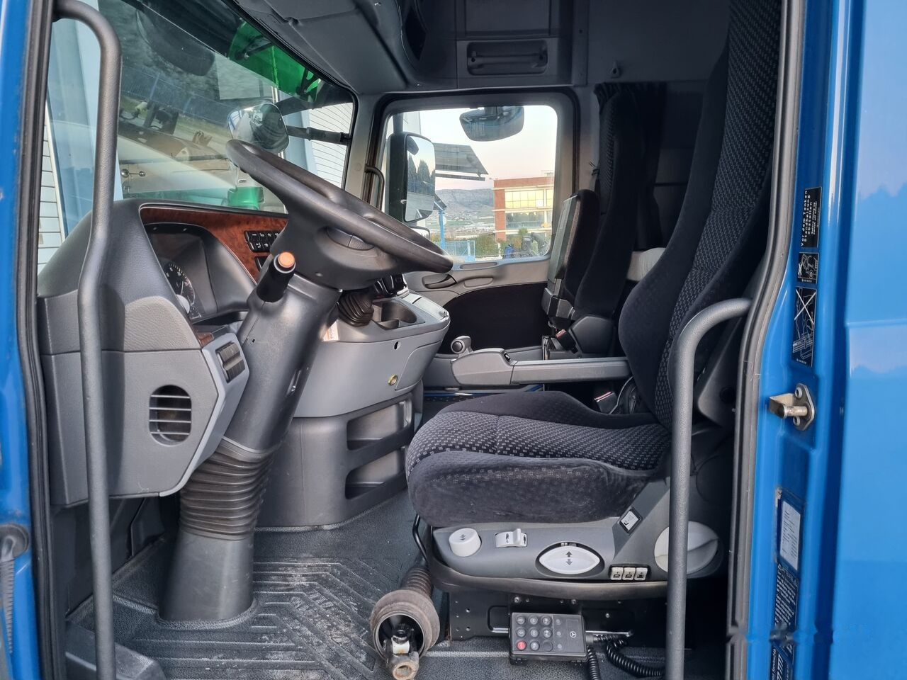 Kabina pro Nákladní auto Mercedes-Benz ACTROS MP3: obrázek 15
