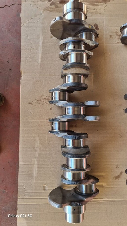 Mercedes-Benz ATEGO EURO 6 OM 936 LA 2026100194 Mercedes-Benz ATEGO EURO 6 - Zalomený hřídel pro Nákladní auto: obrázek 4 Mercedes-Benz ATEGO EURO 6 OM 936 LA 2026100194 Mercedes-Benz ATEGO EURO 6 - Zalomený hřídel pro Nákladní auto: obrázek 4