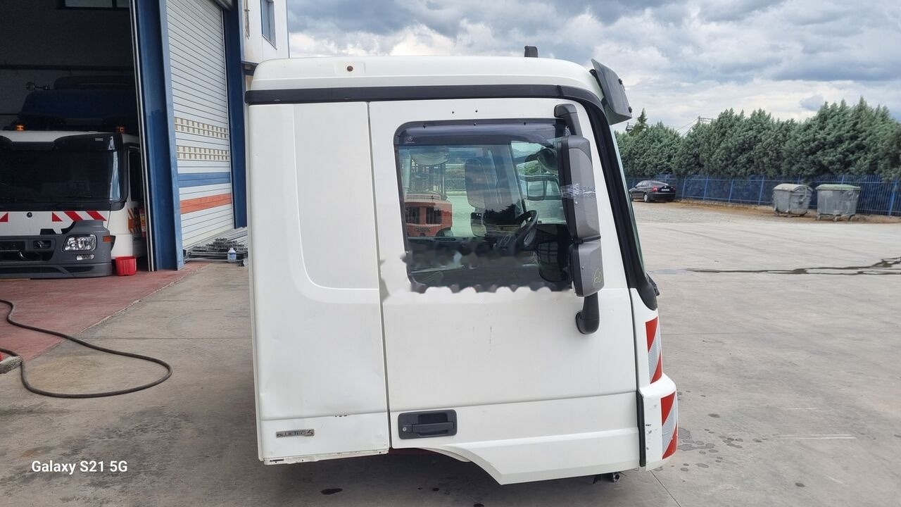 Mercedes-Benz CAB MERCEDES ACTROS MP 3 MEDIUM Mercedes-Benz ACTROS MP3 - Kabina pro Nákladní auto: obrázek 2 Mercedes-Benz CAB MERCEDES ACTROS MP 3 MEDIUM Mercedes-Benz ACTROS MP3 - Kabina pro Nákladní auto: obrázek 2