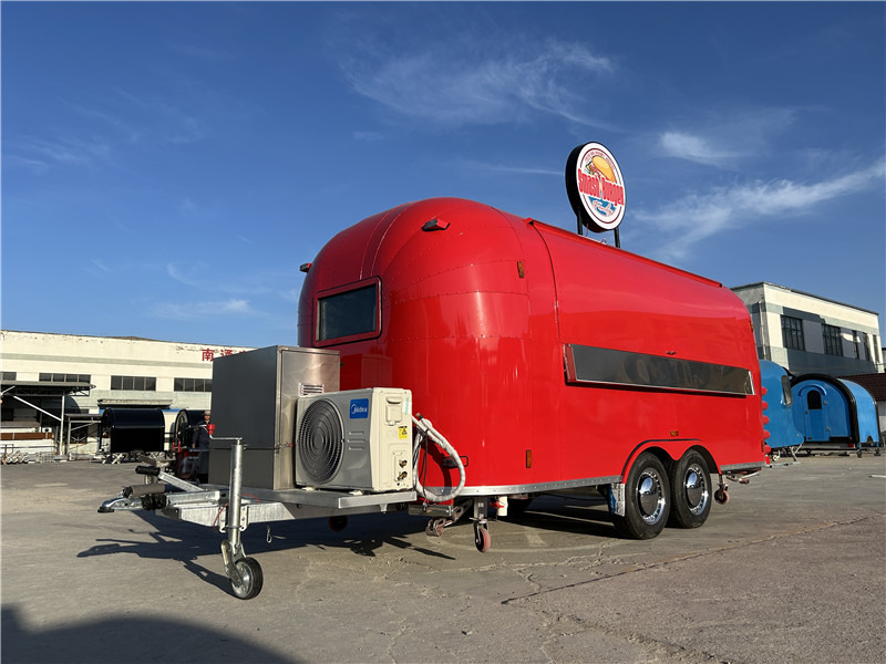 Burger Van Smash Burger Trailer |Handcrafted Burgers & Fries Food Truck - Prodejní přívěs: obrázek 2 Burger Van Smash Burger Trailer |Handcrafted Burgers & Fries Food Truck - Prodejní přívěs: obrázek 2