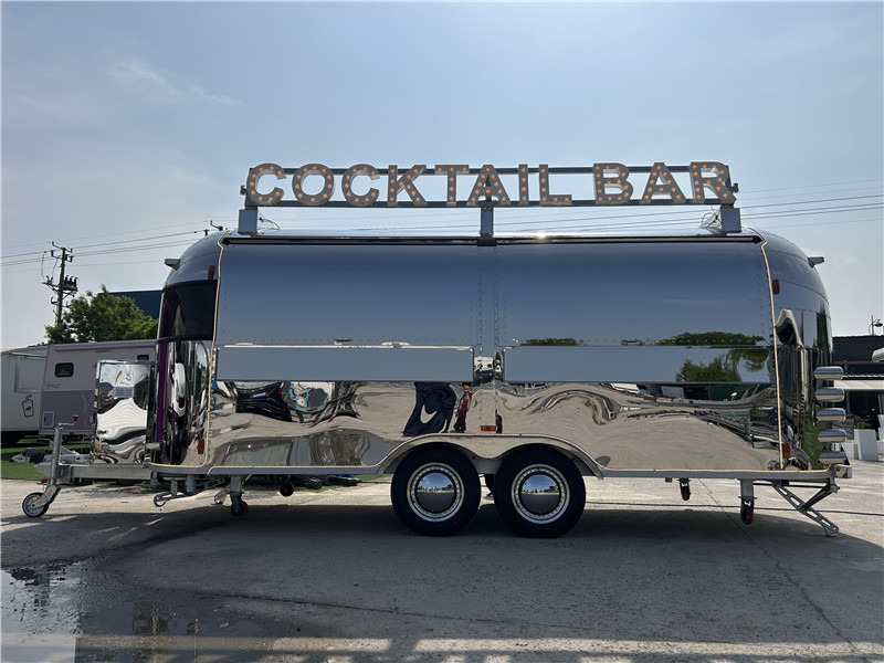 Cocktails Food Trailer Airstream Beer Food Truck - Prodejní přívěs: obrázek 4 Cocktails Food Trailer Airstream Beer Food Truck - Prodejní přívěs: obrázek 4