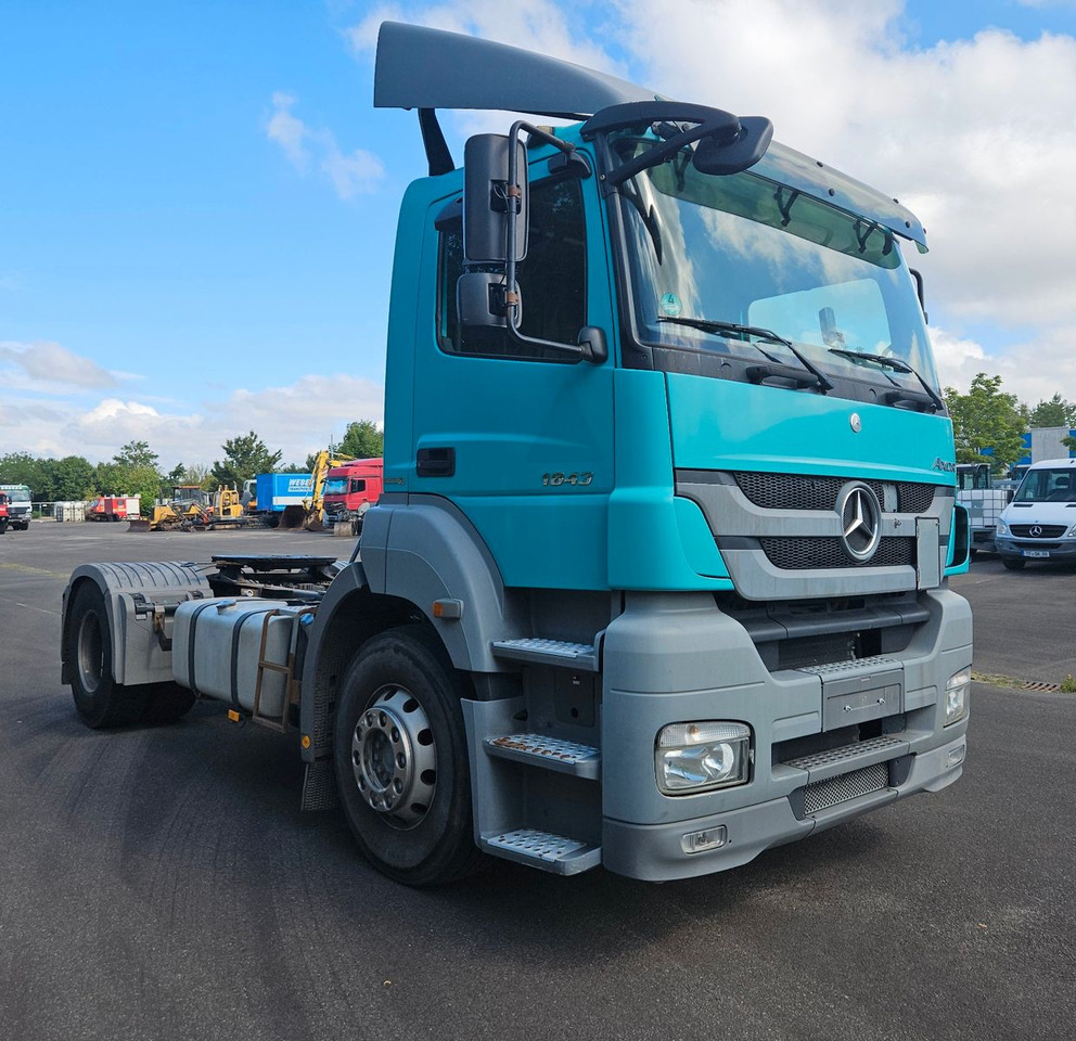 Mercedes-Benz Axor 1843 4x2 mit Kipphydraulik - Tahač: obrázek 1 Mercedes-Benz Axor 1843 4x2 mit Kipphydraulik - Tahač: obrázek 1