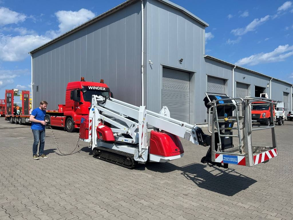 Dinolift 185 XTC II - Autoplošina: obrázek 1 Dinolift 185 XTC II - Autoplošina: obrázek 1