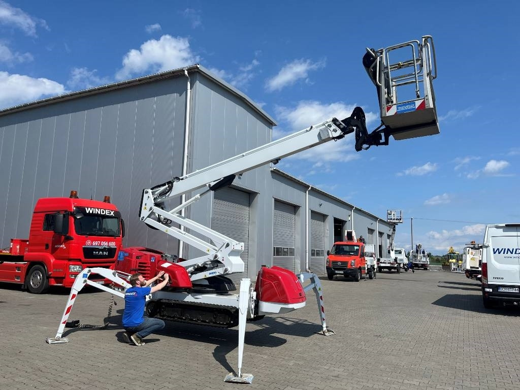 Dinolift 185 XTC II - Autoplošina: obrázek 3 Dinolift 185 XTC II - Autoplošina: obrázek 3