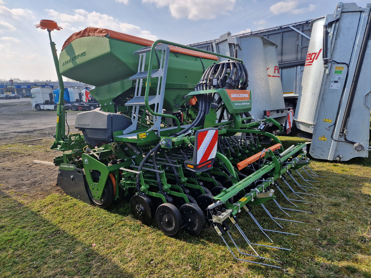 Amazone Centaya 3000 Super Harrow - Secí kombinace: obrázek 4 Amazone Centaya 3000 Super Harrow - Secí kombinace: obrázek 4