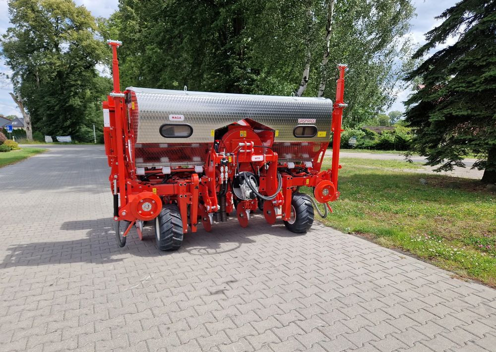 Gaspardo Maga 6 ISOTRONIC - Secí stroj: obrázek 2 Gaspardo Maga 6 ISOTRONIC - Secí stroj: obrázek 2