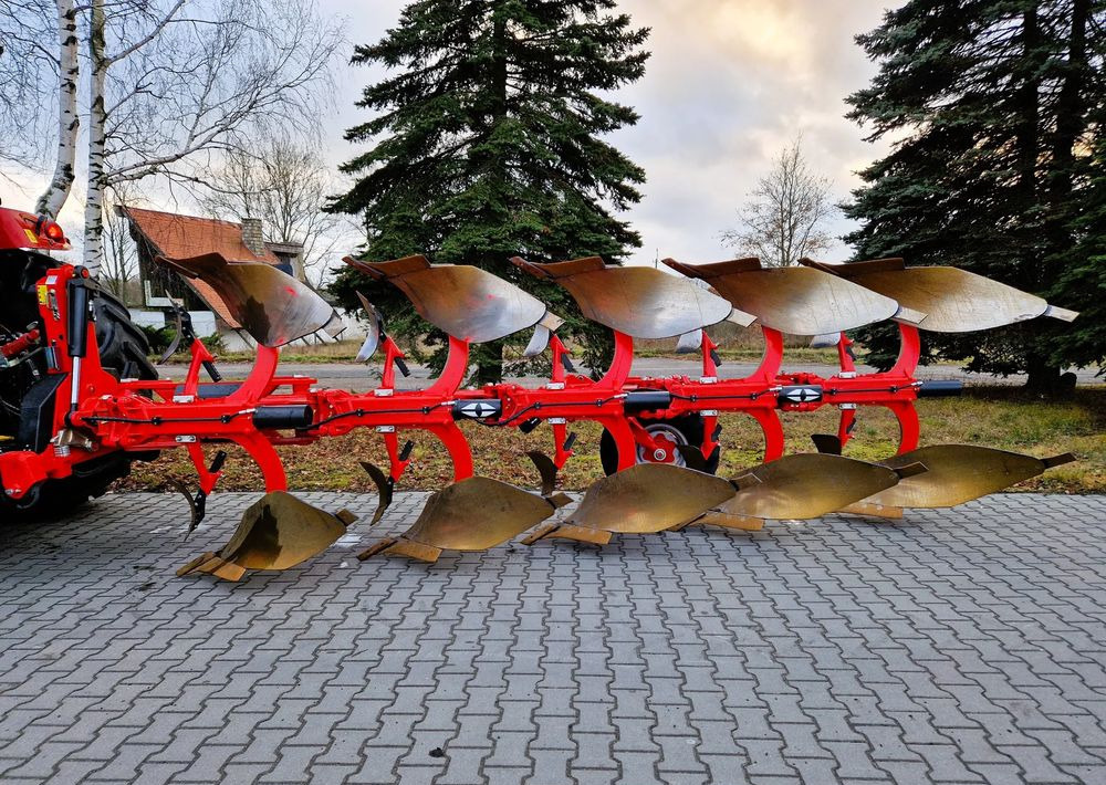 Gregoire Besson Gregoire Besson Rover 70 - Pluh: obrázek 4 Gregoire Besson Gregoire Besson Rover 70 - Pluh: obrázek 4