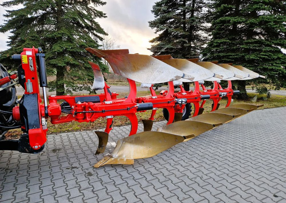 Gregoire Besson Gregoire Besson Rover 70 - Pluh: obrázek 5 Gregoire Besson Gregoire Besson Rover 70 - Pluh: obrázek 5