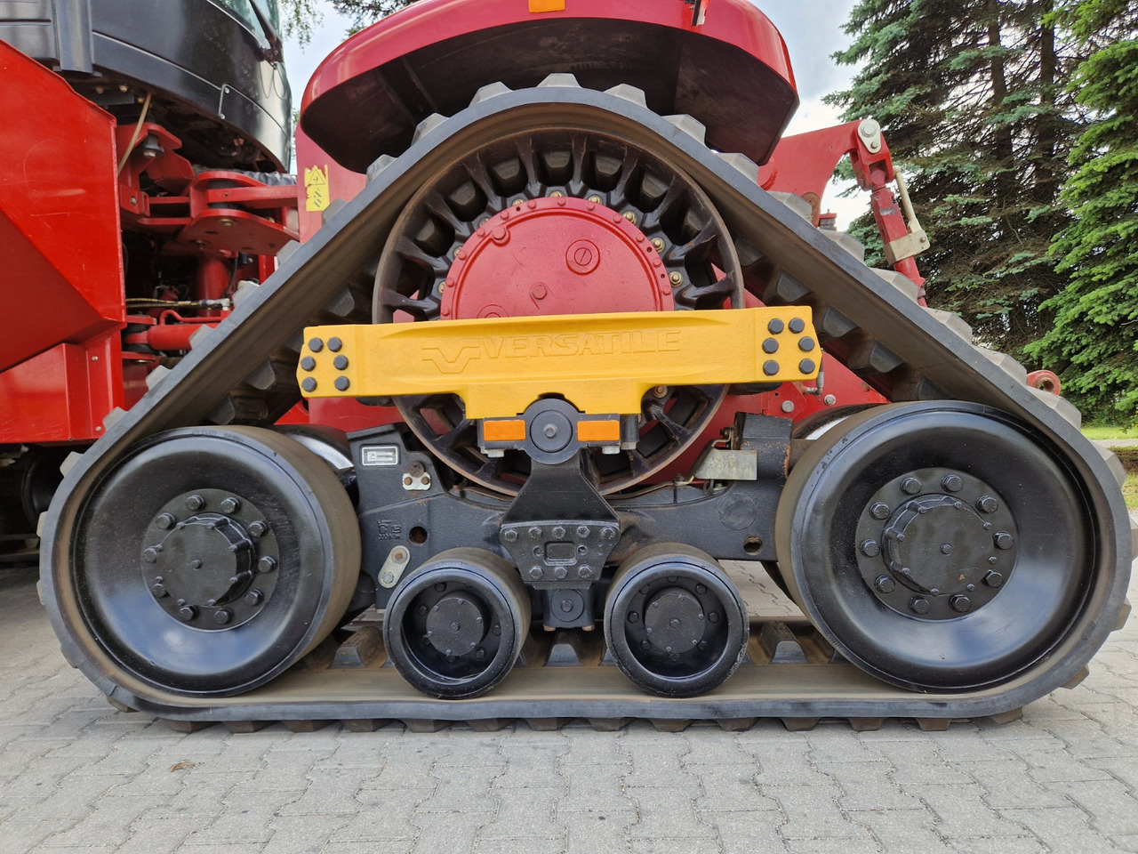 Pásový traktor Versatile 610 Delta Track: obrázek 9