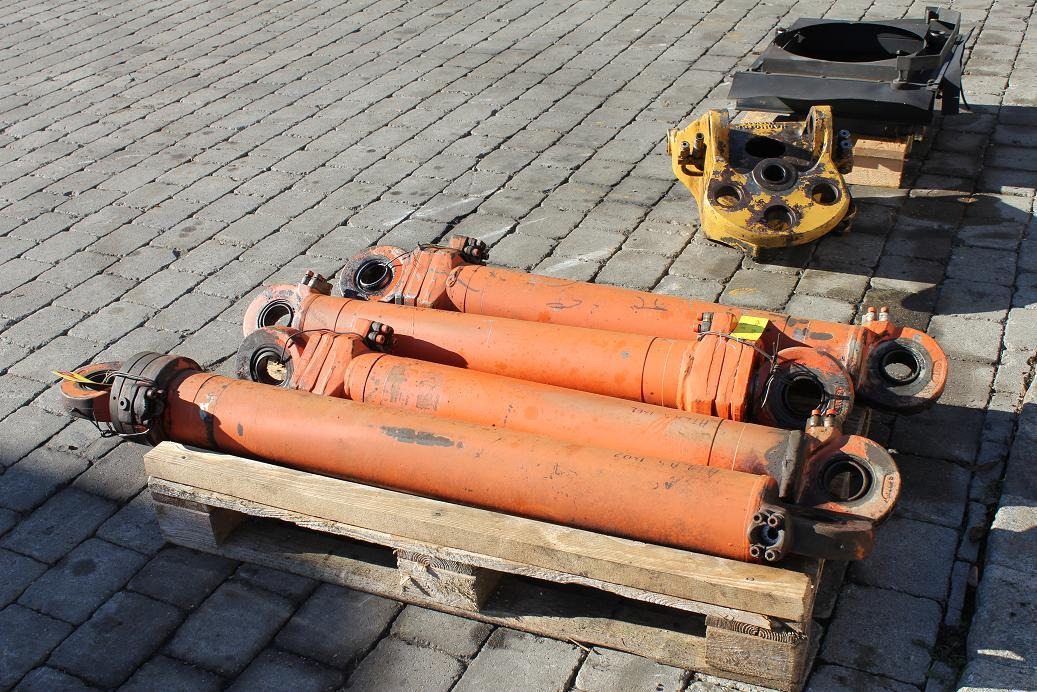 Atlas 1302 E - Hydraulický válec pro Stavební technika: obrázek 1 Atlas 1302 E - Hydraulický válec pro Stavební technika: obrázek 1