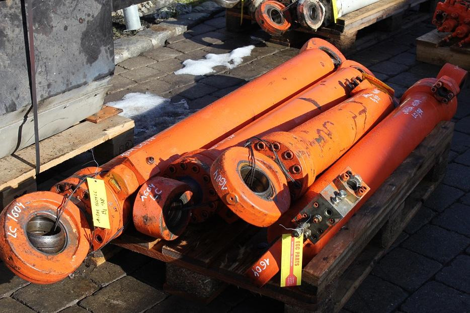 Atlas 1604 LC - Hydraulický válec pro Stavební technika: obrázek 2 Atlas 1604 LC - Hydraulický válec pro Stavební technika: obrázek 2