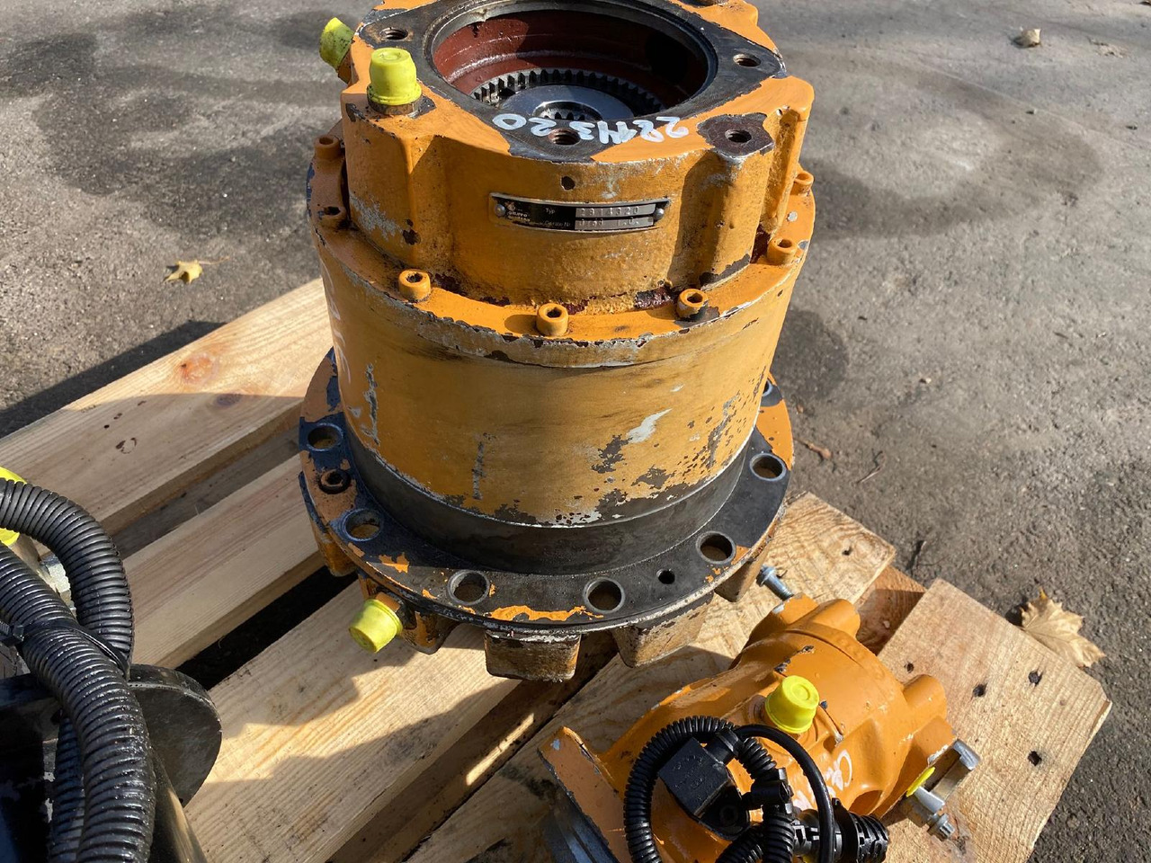 Case WX 165 Carraro - Pohon otoče pro Stavební technika: obrázek 4 Case WX 165 Carraro - Pohon otoče pro Stavební technika: obrázek 4