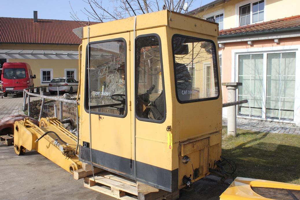 Caterpillar 206 BFT - Kabina pro Stavební technika: obrázek 3 Caterpillar 206 BFT - Kabina pro Stavební technika: obrázek 3