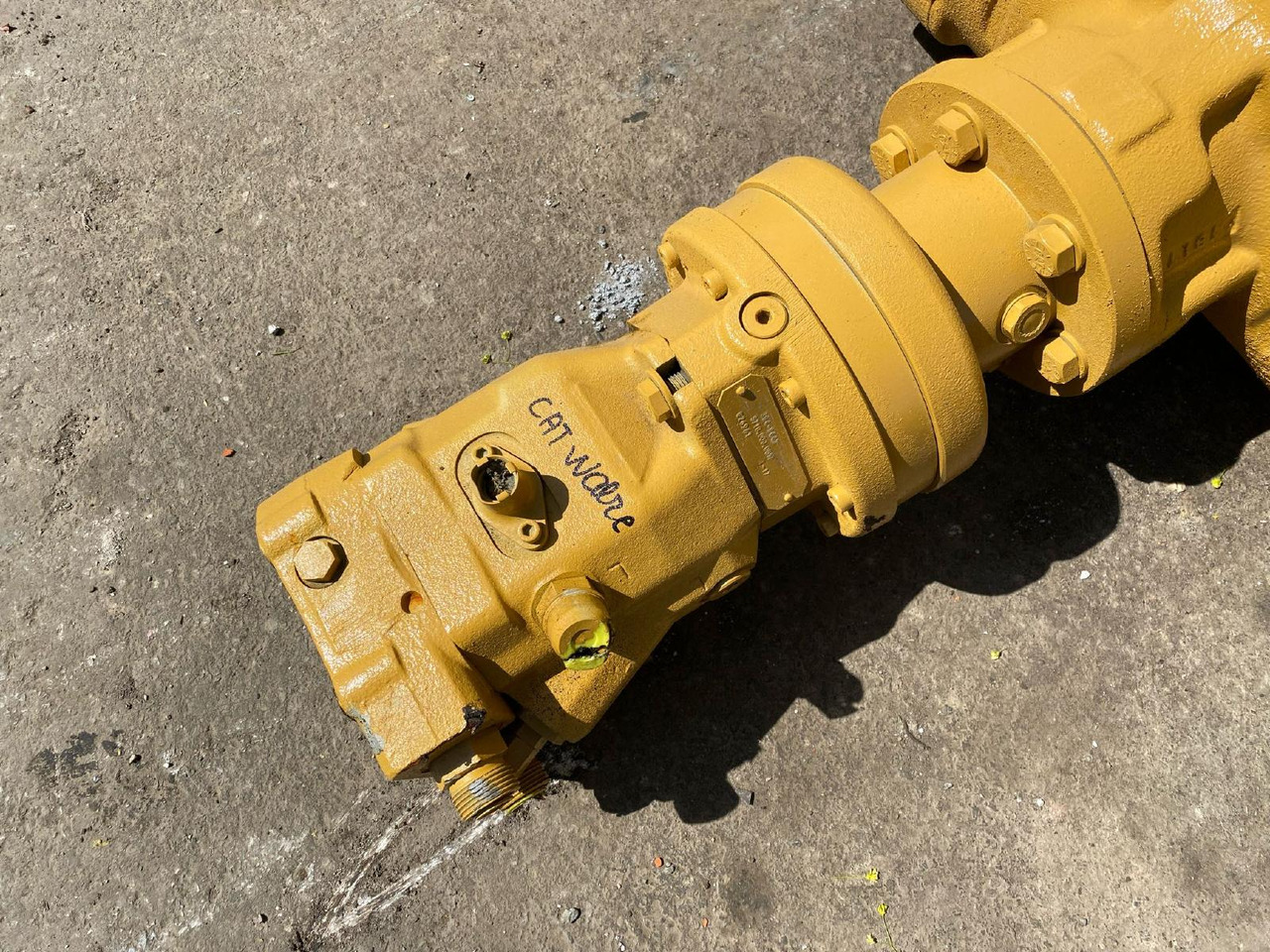Caterpillar Walzenzug - Náprava a díly pro Stavební technika: obrázek 2 Caterpillar Walzenzug - Náprava a díly pro Stavební technika: obrázek 2