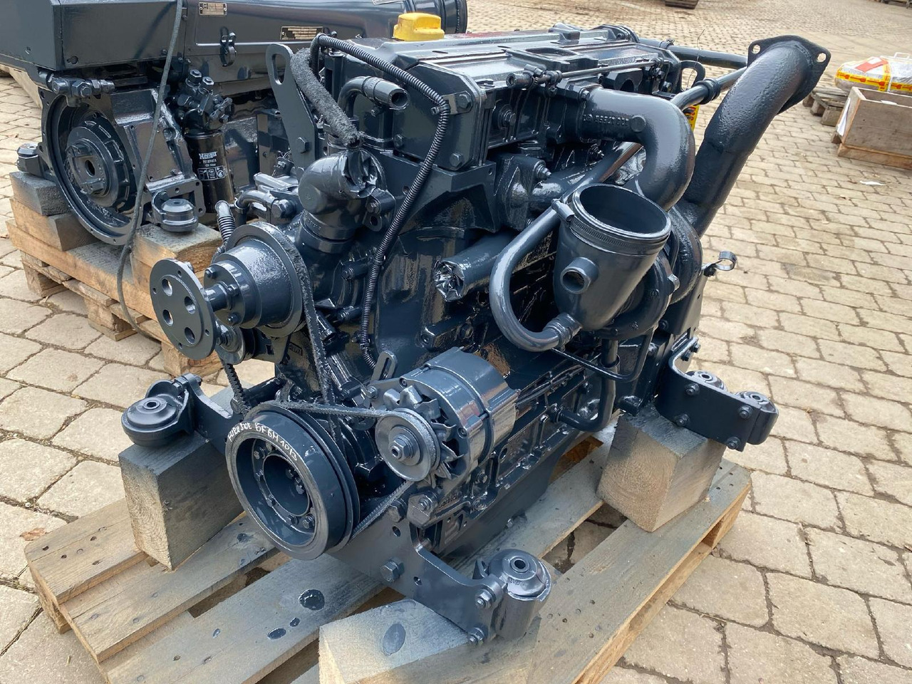 Deutz BF4M1013 aus Furukawa 320E - Motor pro Stavební technika: obrázek 3 Deutz BF4M1013 aus Furukawa 320E - Motor pro Stavební technika: obrázek 3