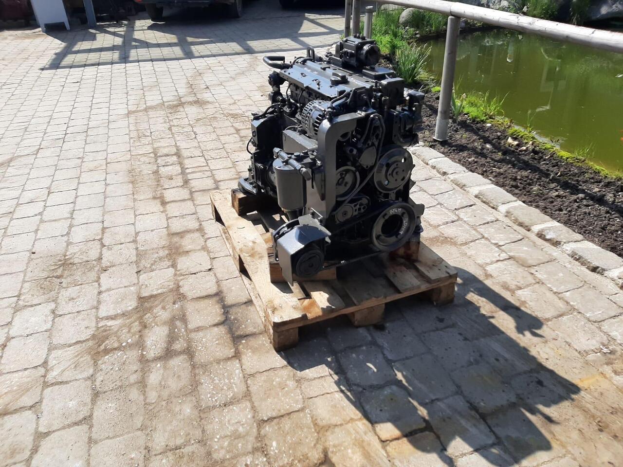Deutz BF4M2012C aus Mecalac 714 - Motor pro Stavební technika: obrázek 3 Deutz BF4M2012C aus Mecalac 714 - Motor pro Stavební technika: obrázek 3