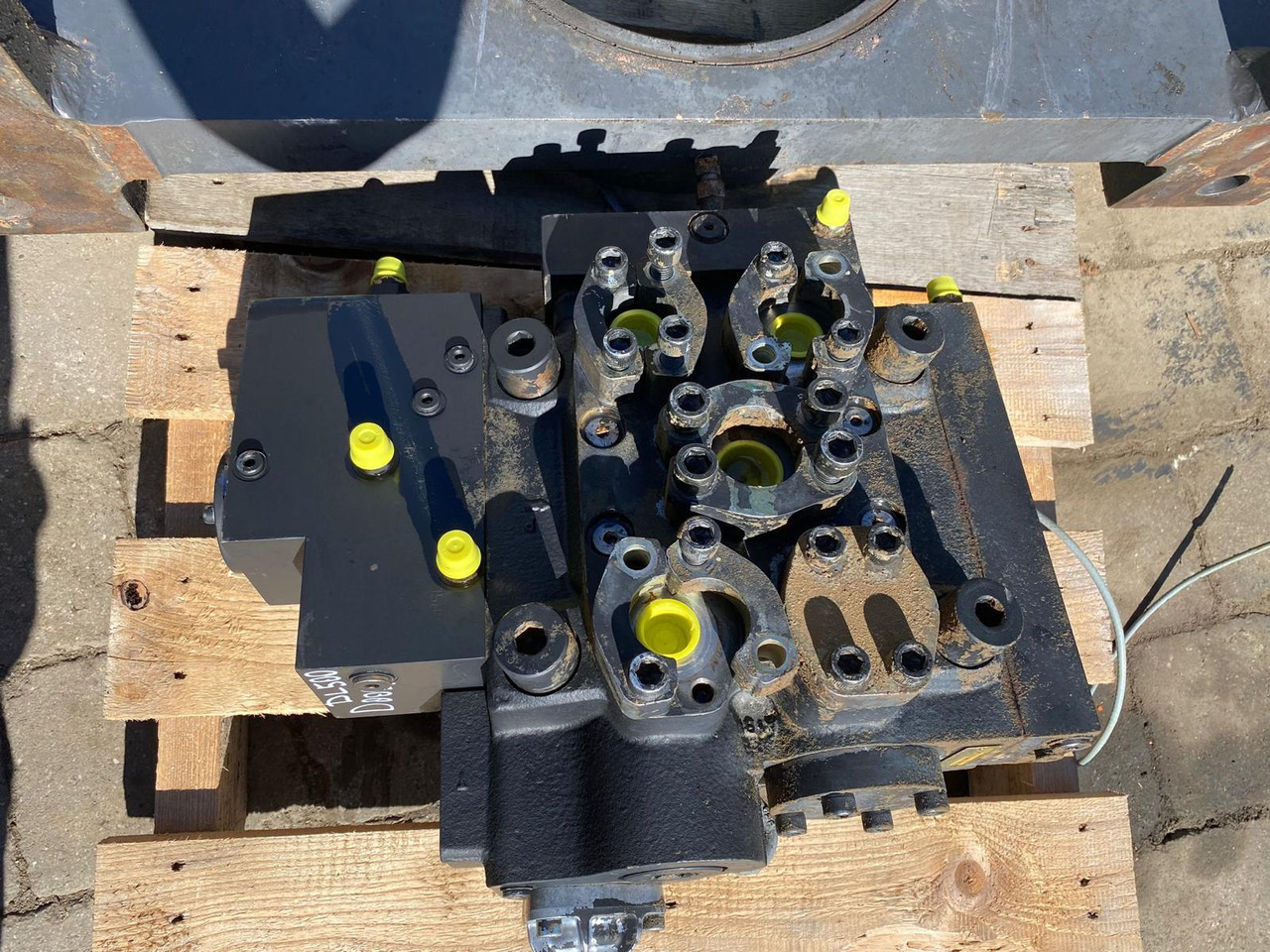 Doosan DL 500 - Hydraulický ventil pro Stavební technika: obrázek 3 Doosan DL 500 - Hydraulický ventil pro Stavební technika: obrázek 3