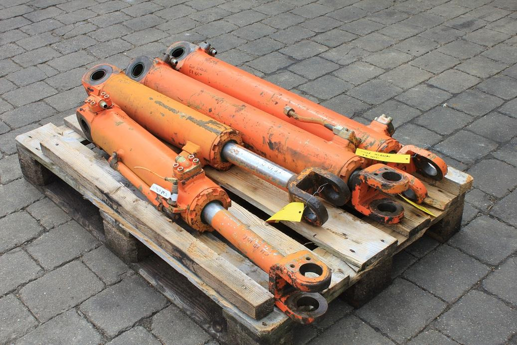 Fiat-Allis FR 10 - Hydraulický válec pro Stavební technika: obrázek 5 Fiat-Allis FR 10 - Hydraulický válec pro Stavební technika: obrázek 5