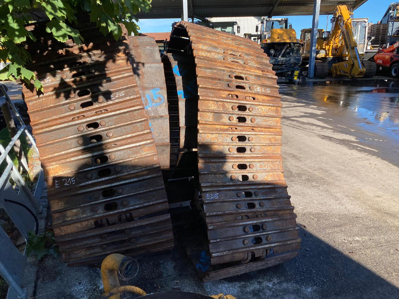 Fiat-Kobelco E215 - Pásy pro Stavební technika: obrázek 4 Fiat-Kobelco E215 - Pásy pro Stavební technika: obrázek 4