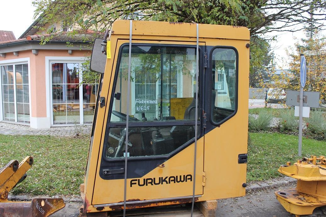 Furukawa W625 - Kabina pro Stavební technika: obrázek 3 Furukawa W625 - Kabina pro Stavební technika: obrázek 3