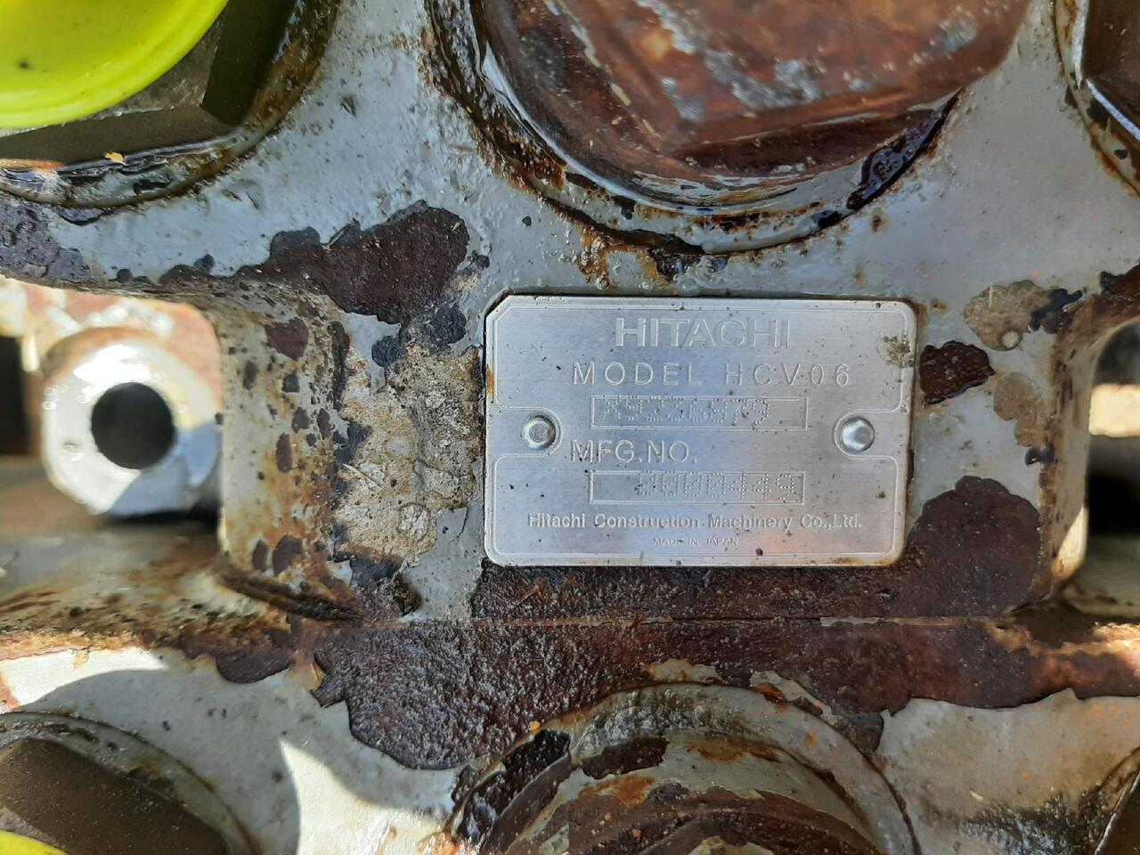 Hitachi ZW 220 - Hydraulický ventil pro Stavební technika: obrázek 4 Hitachi ZW 220 - Hydraulický ventil pro Stavební technika: obrázek 4