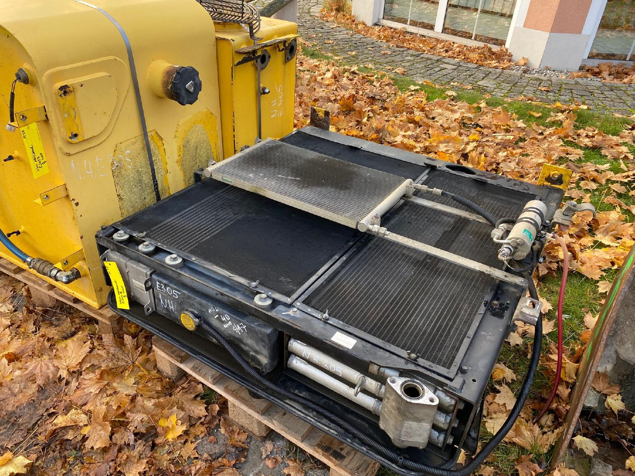 Holland E 305 - Chladící systém pro Stavební technika: obrázek 5 Holland E 305 - Chladící systém pro Stavební technika: obrázek 5