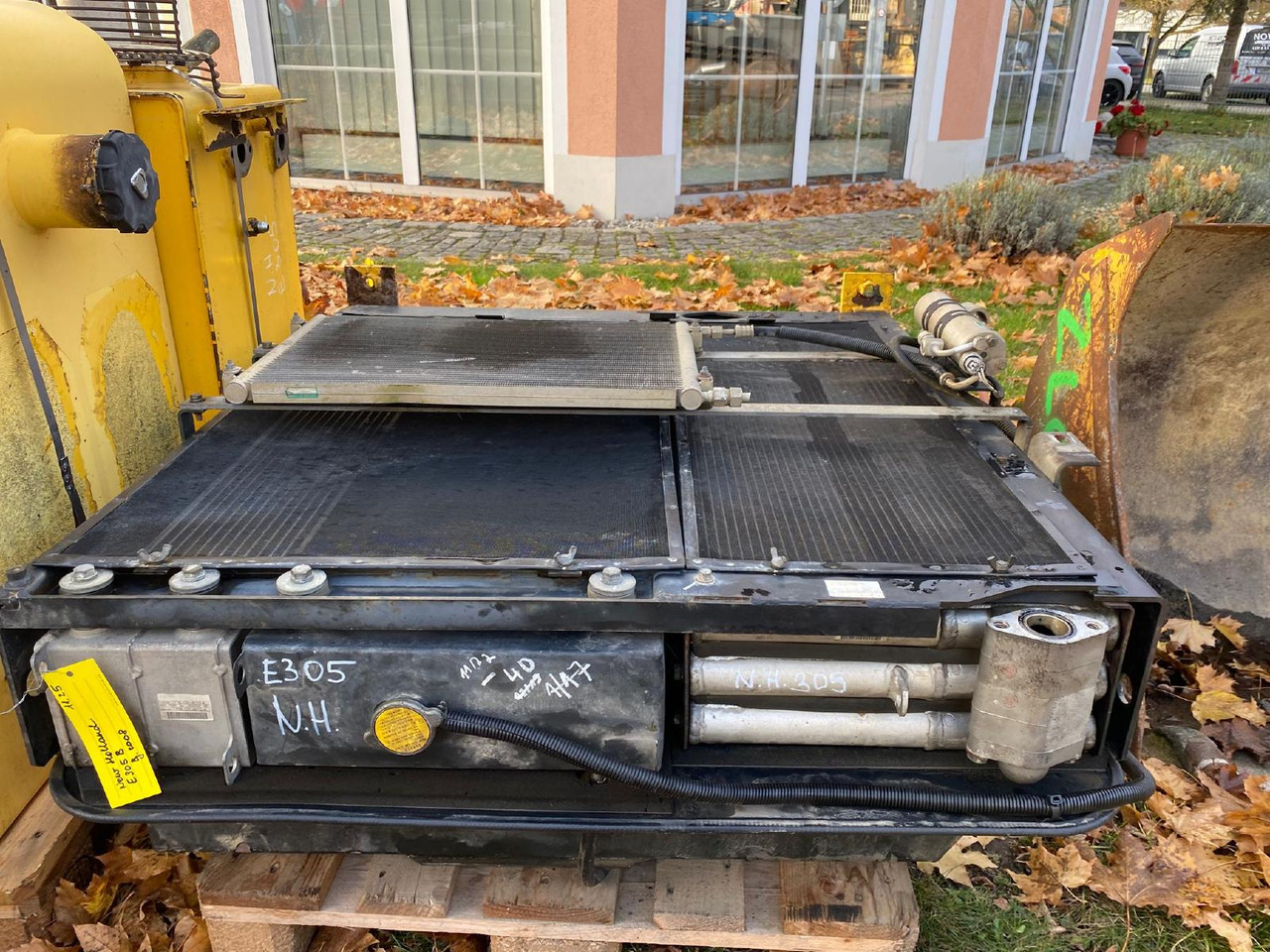 Holland E 305 - Chladící systém pro Stavební technika: obrázek 3 Holland E 305 - Chladící systém pro Stavební technika: obrázek 3