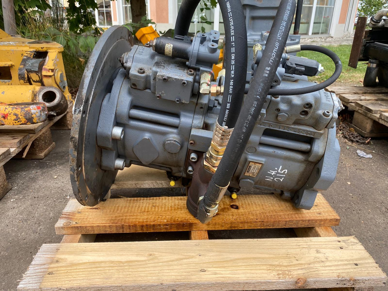 Holland K3V112 aus E215 - Hydraulické čerpadlo pro Stavební technika: obrázek 1 Holland K3V112 aus E215 - Hydraulické čerpadlo pro Stavební technika: obrázek 1