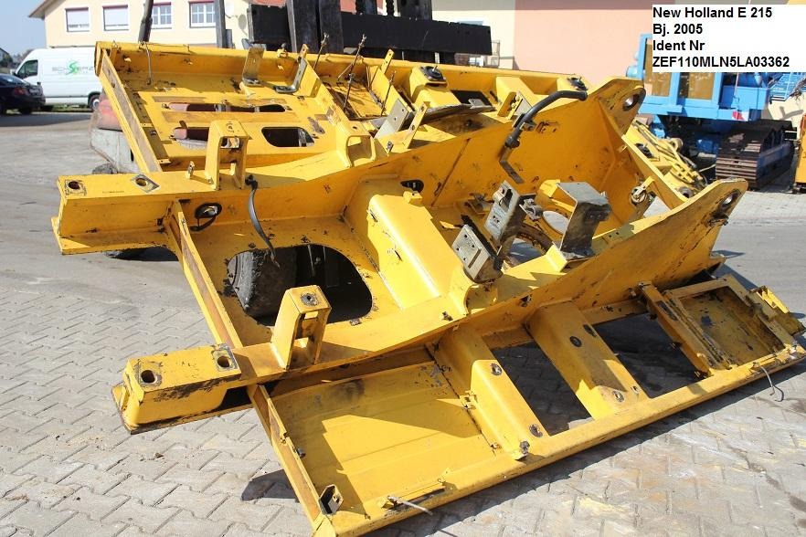 Holland Kobelco E 215 - Karoserie a exteriér pro Stavební technika: obrázek 2 Holland Kobelco E 215 - Karoserie a exteriér pro Stavební technika: obrázek 2