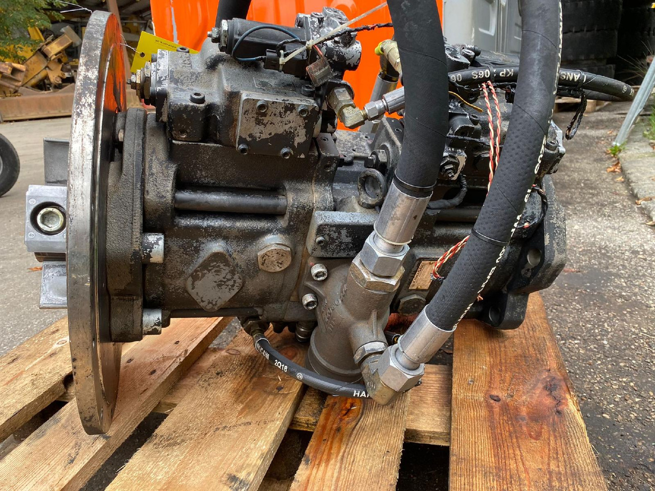 Kawasaki K3V112 aus Fiat Kobelco E 215 - Hydraulické čerpadlo pro Stavební technika: obrázek 1 Kawasaki K3V112 aus Fiat Kobelco E 215 - Hydraulické čerpadlo pro Stavební technika: obrázek 1